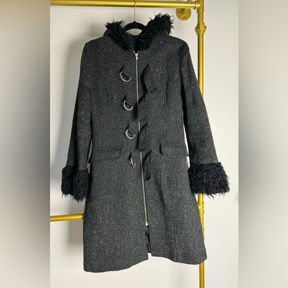 H&M black,gray & white coat from the early 2000s. Vintage, one of my favorites - Picture 3 of 10